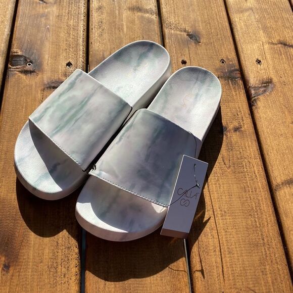 Calia by  Carrie  Underwood  Sandals /Slides/Shoes - Picture 12 of 12